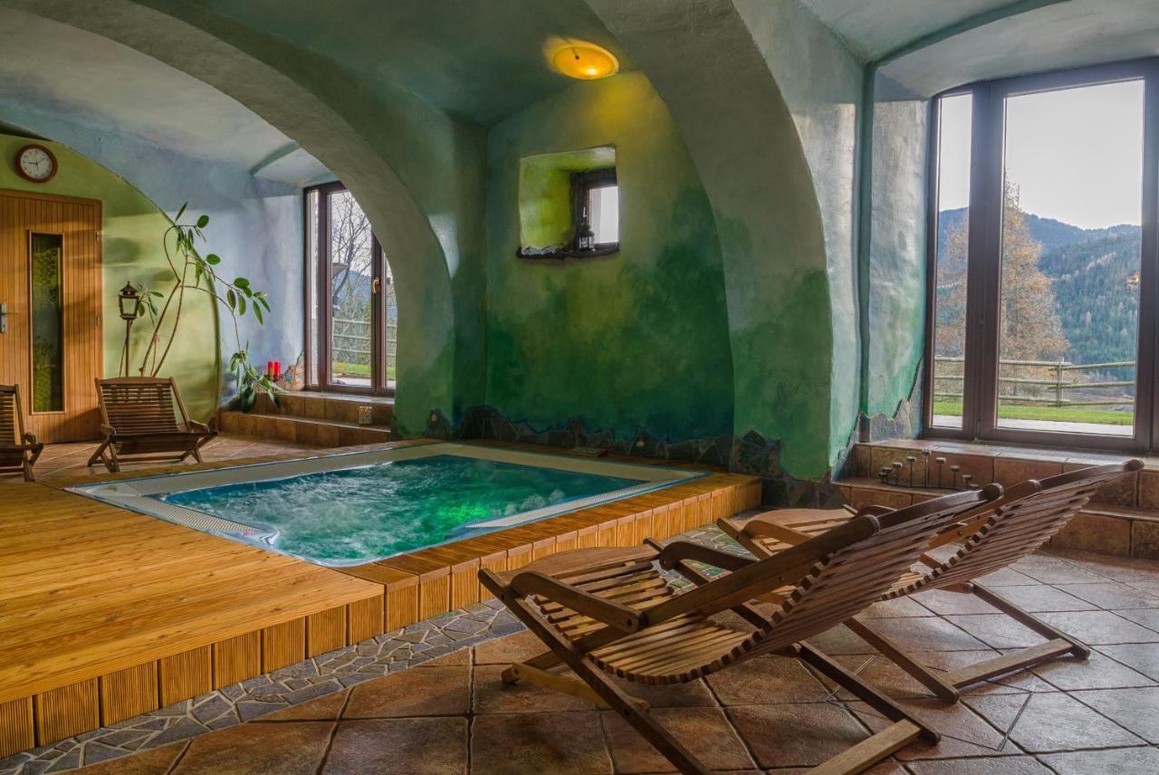Guest House Hisa Sonca Luče Екстериор снимка